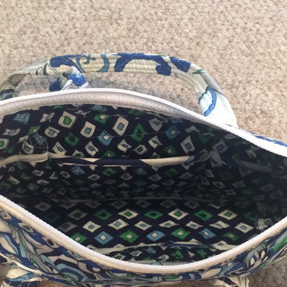 Vera Bradley Mediterranean White Purse - Picture 13 of 16